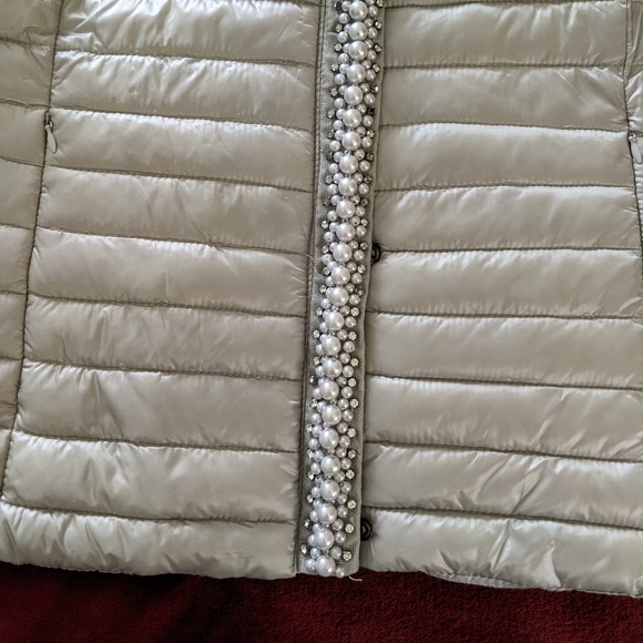 Italian Pearl Trimmed Gray Slim Puffer Jacket Size XL - Picture 3 of 14